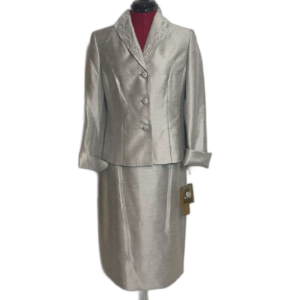 NWT Kasper Skirt Suit Women's Size 6 Silver Metallic 2-Piece Set Skirt & Blazer
